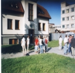 Vor dem Diakoniezentrum in Gusev